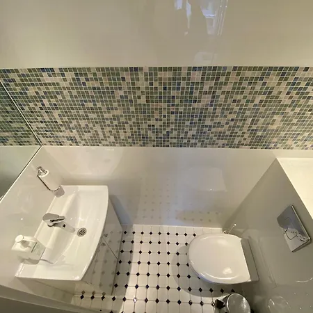 Mini Penthhouse-cozy Luxury In Old Town Apartment