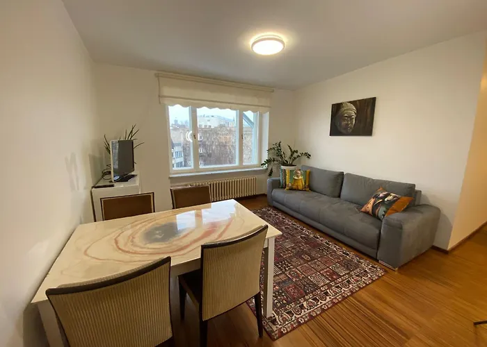 아파트 Mini Penthhouse-cozy Luxury In Old Town 탈린